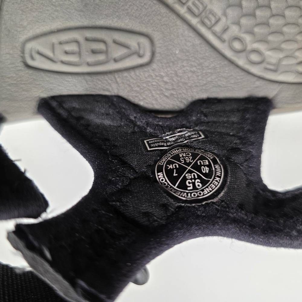KEEN Rose Women's Sandals Water Hiking Walking Black Size 9.5 - Picture 7 of 7